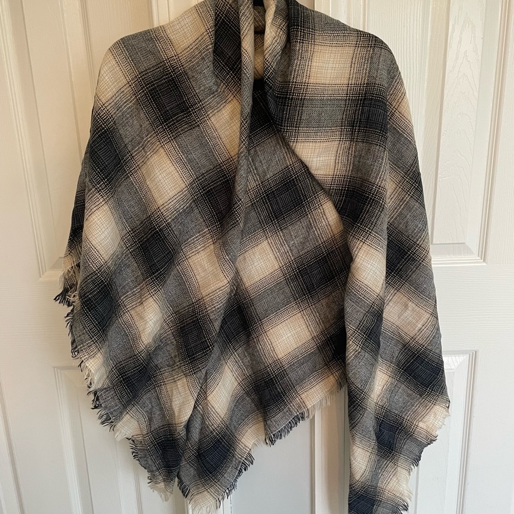 Altar'd State Black, Navy and Cream Checkered Wrap
